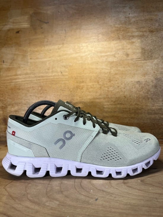 On Running Other - On Cloud X REFLECTIVE CUSHIONED Mens Size 9 Running Shoes Sneakers Light Green